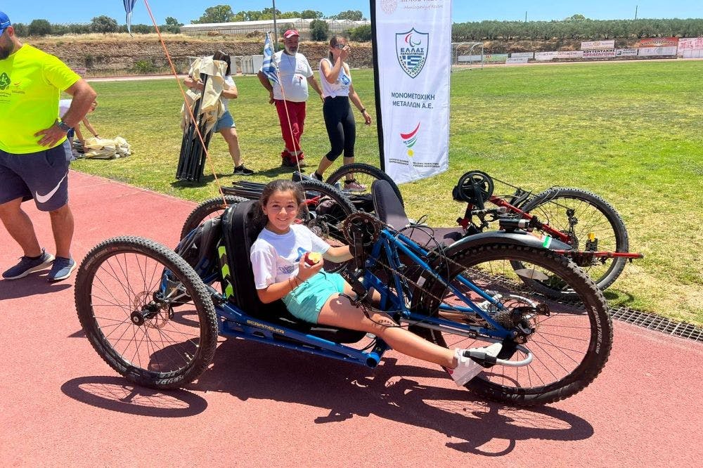 Φοβερή εμπειρία για τα παιδιά η επίδειξη Παραολυμπιακών Αθλημάτων (pics) runbeat.gr